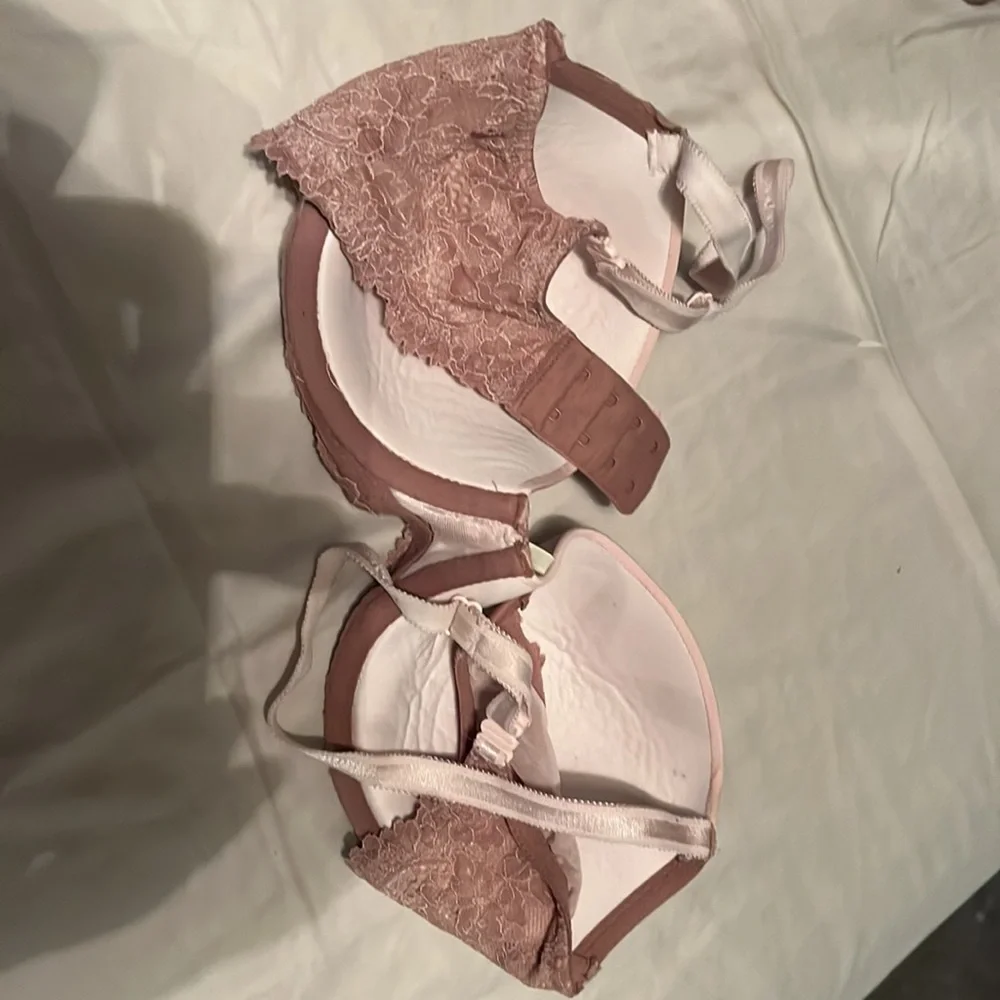 Bra - Picture 2 of 3